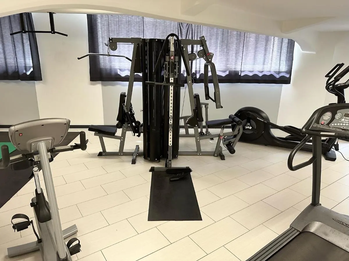 Apartment Meos 1 -Zentrum-Balkon-Parkplatz-Gym-Uniklinik Leipzig